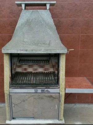 Parrilla de 1.05 mt piedra reforzada.